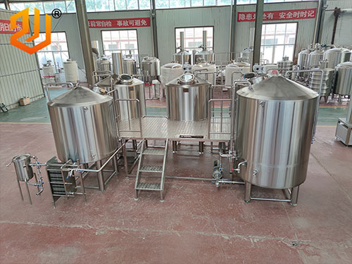 精釀酒（jiǔ）吧啤酒釀（niàng）造設備